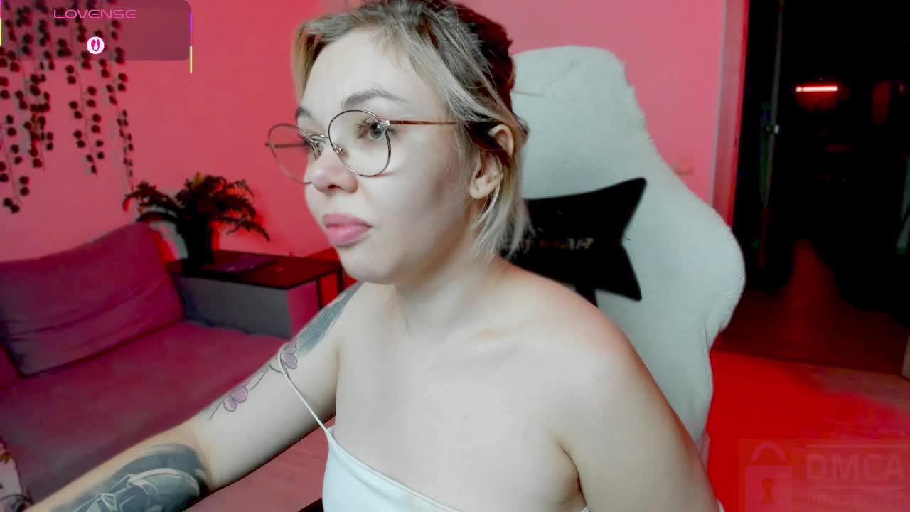 AnyaTaylorJoy_ Cam Model Chat November 3, 2025