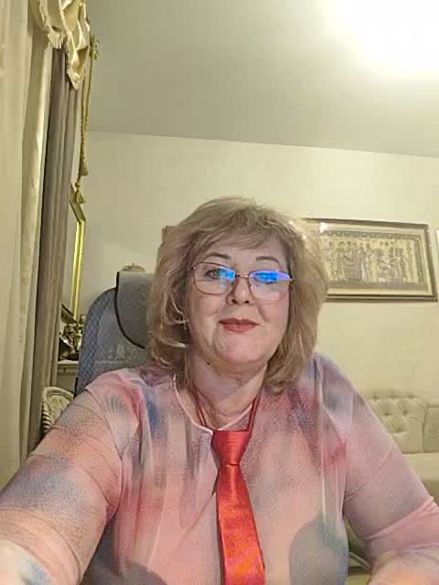 KarinkaSweet Cam Model Chat November 3, 2025