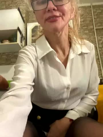 Ritia Cam Model Chat November 3, 2025