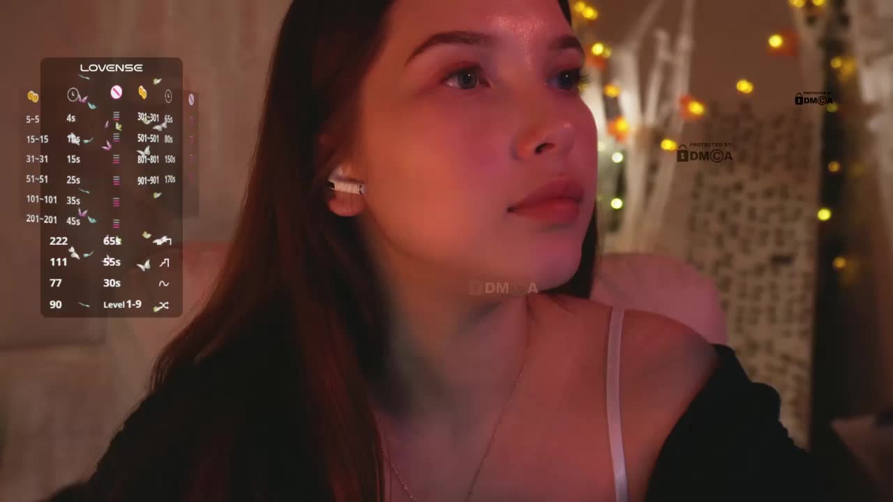 _Q_ Cam Model Chat November 3, 2025