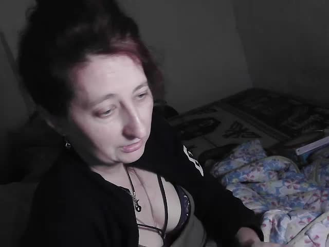 Sexymom333 Cam Model Chat November 3, 2025