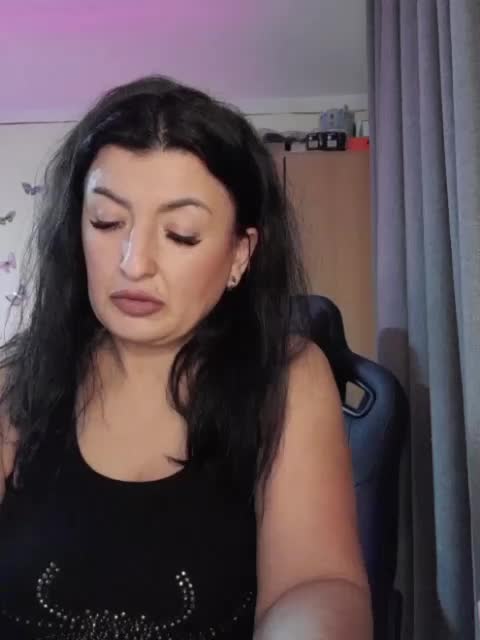 Hotangel75 Cam Model Chat November 3, 2025