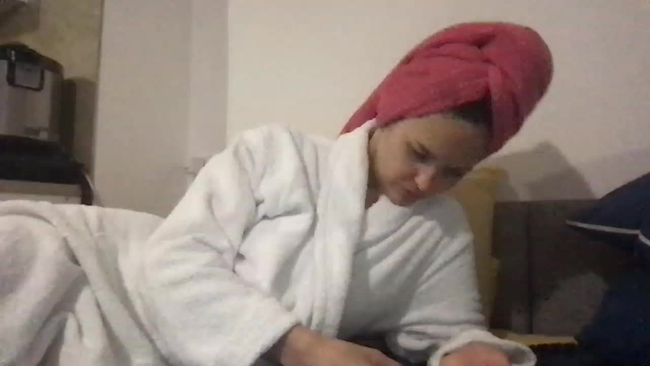 MilaBi-192569 Cam Model Chat November 3, 2025