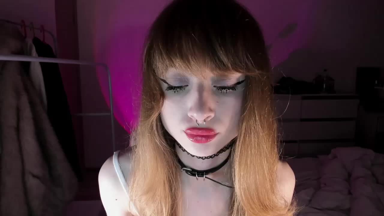 mnepohuyy Cam Model Chat November 3, 2025