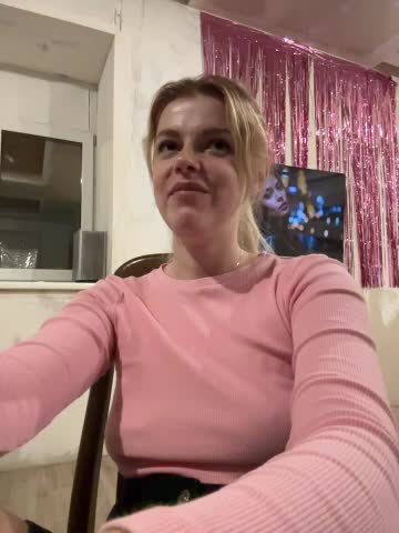 HarrietDart Cam Model Chat November 3, 2025