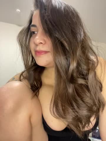 EllyBigTits Cam Model Chat November 3, 2025