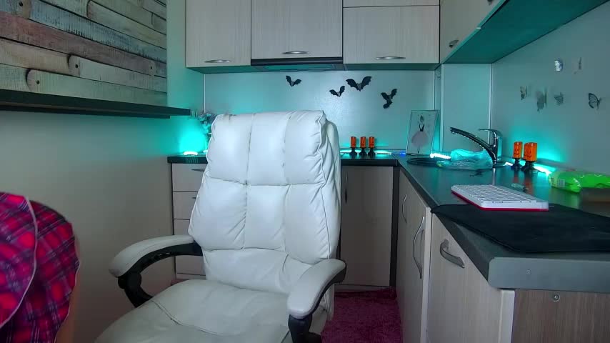 Skinny_Nally Cam Model Chat November 3, 2025