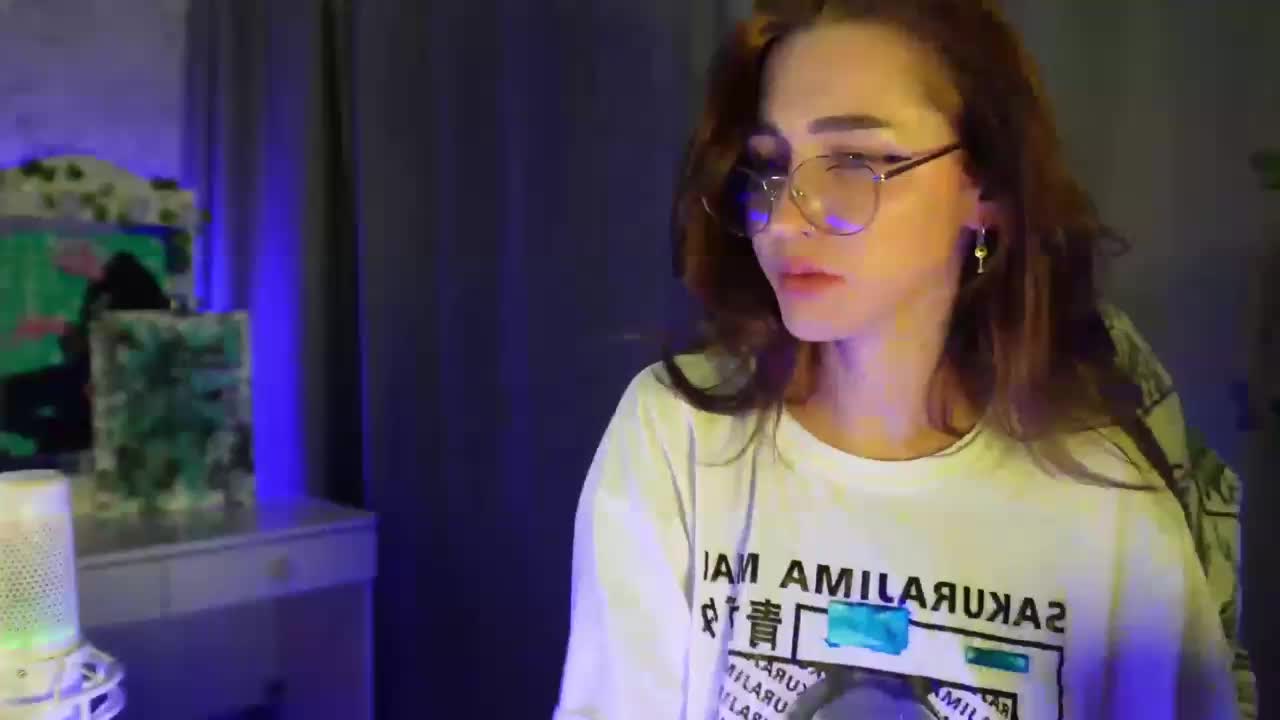 _SitCom_ Cam Model Chat November 3, 2025