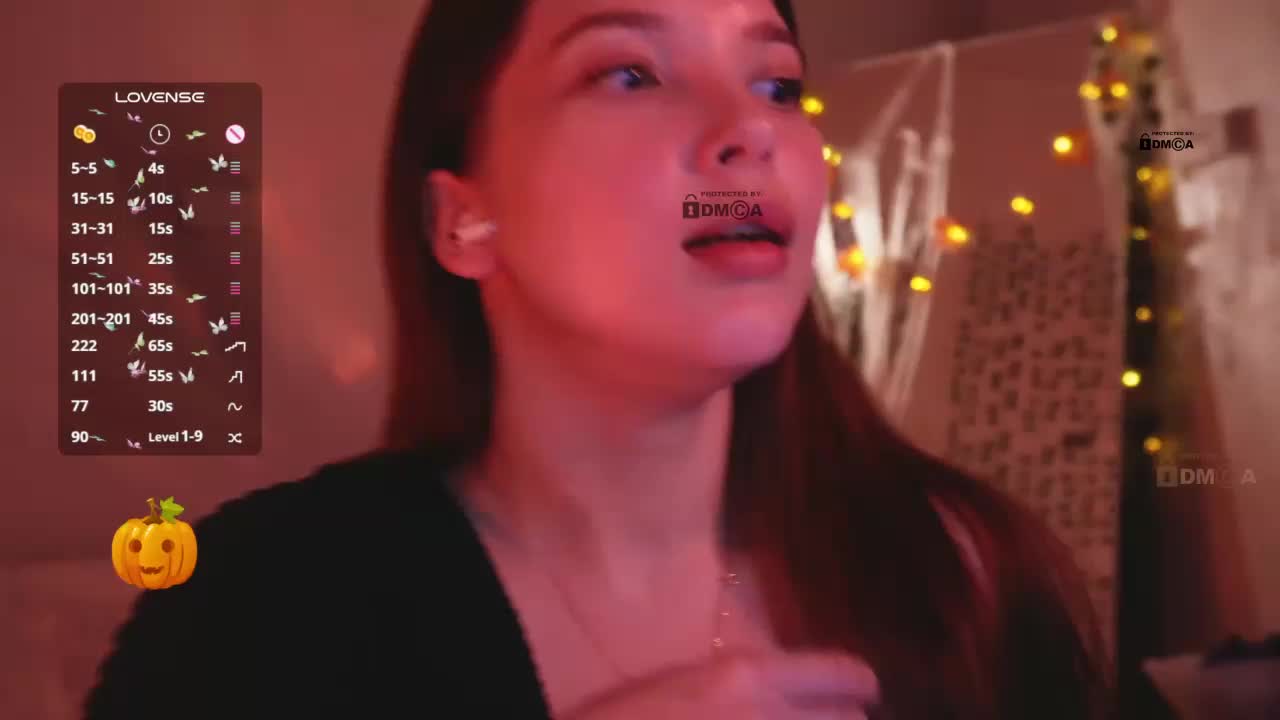 _Q_ Cam Model Chat November 3, 2025