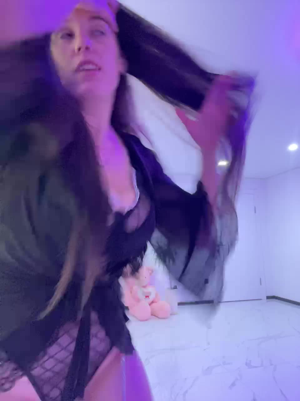 Potifays Cam Model Chat November 3, 2025