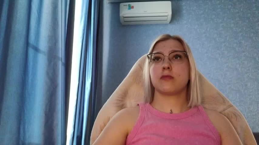 HotBrandyX Cam Model Chat November 3, 2025