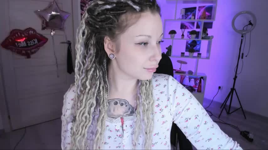 HoneySallyMoore Cam Model Chat November 3, 2025