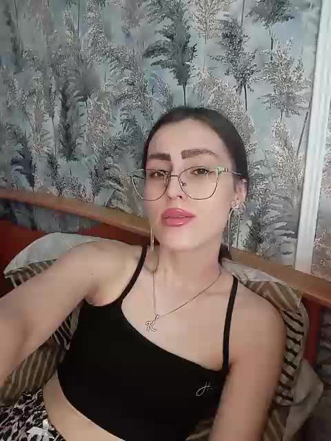 kiska-kira Cam Model Chat November 3, 2025