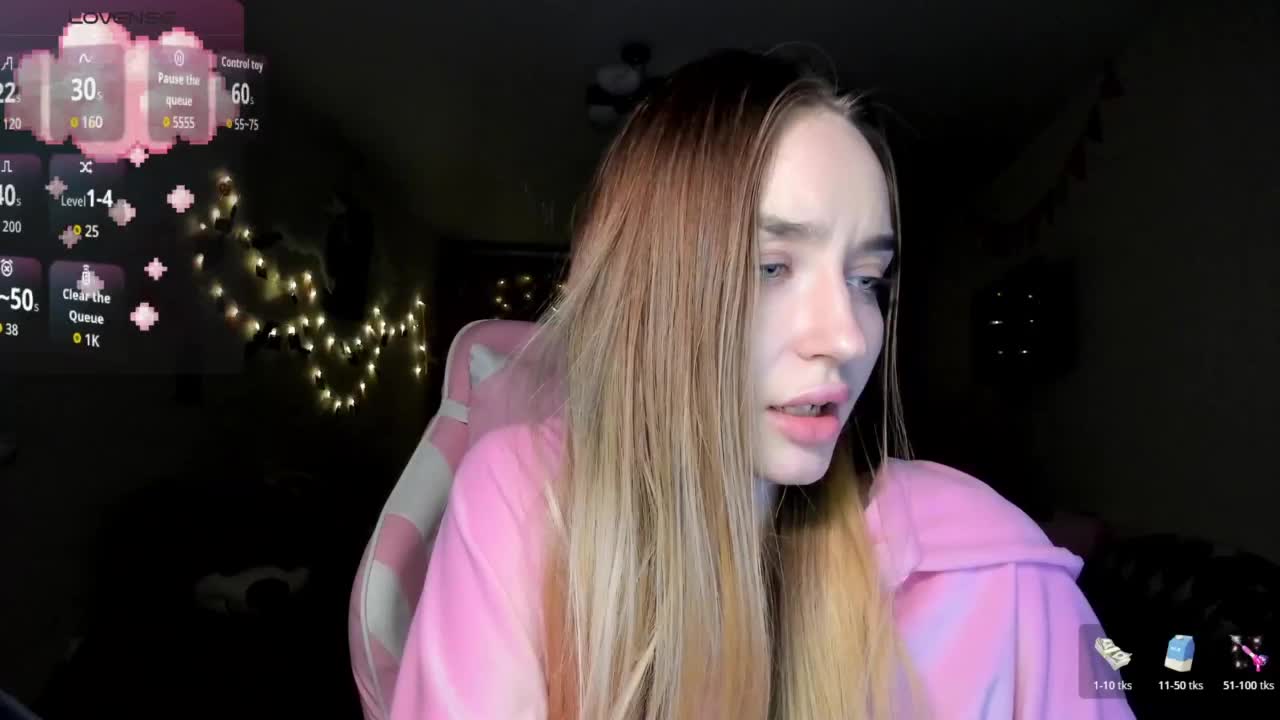 Polikinesis Cam Model Chat November 3, 2025