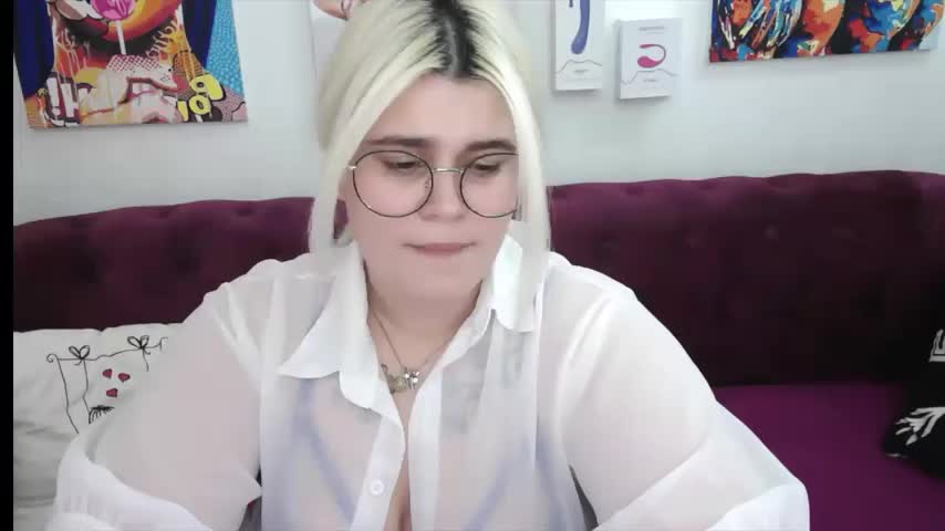 Amber_Monro Cam Model Chat November 3, 2025