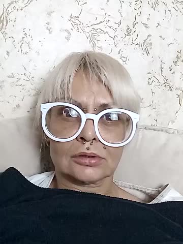 Gardener_of_Illusions Cam Model Chat November 3, 2025