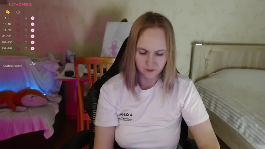 Agatha_Mott Cam Model Chat November 3, 2025