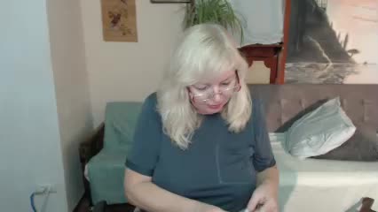 EvelynLoveShy Cam Model Chat November 3, 2025