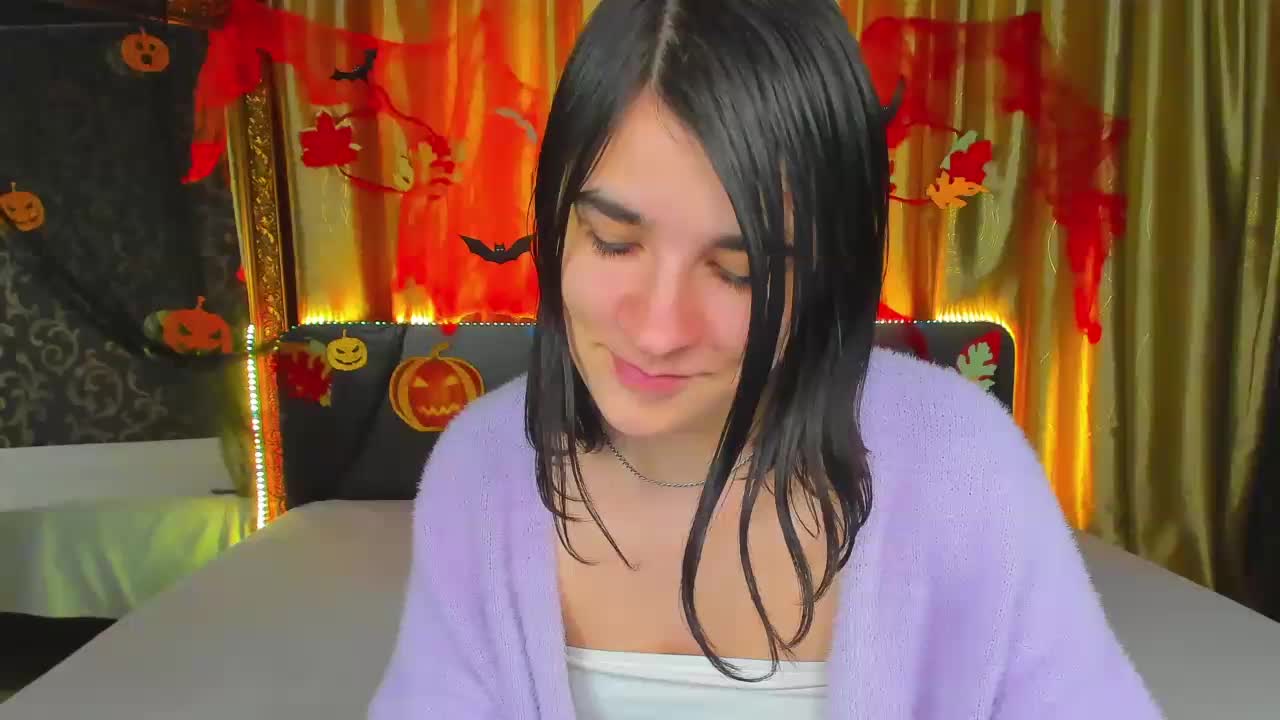 Polly-Love Cam Model Chat November 3, 2025