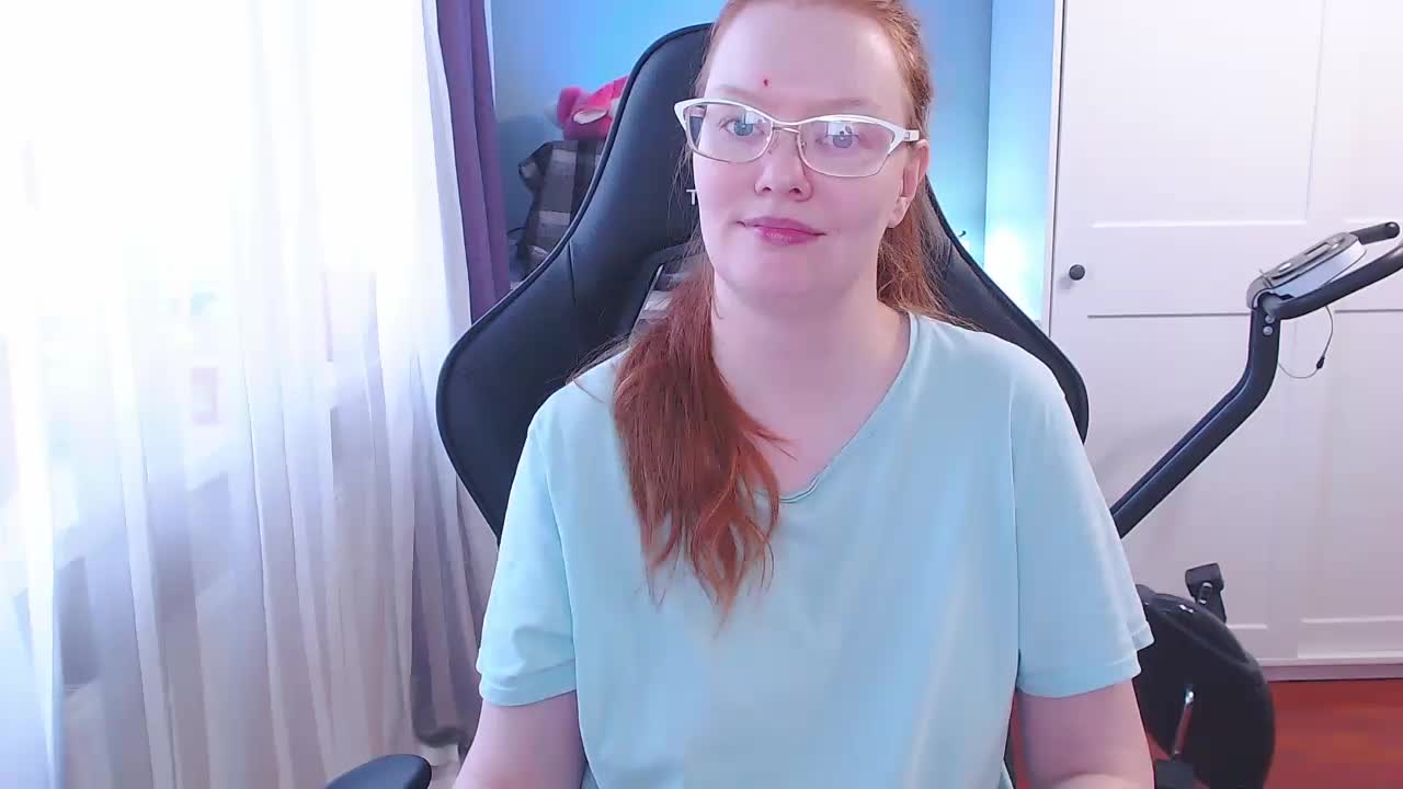 missInari Cam Model Chat November 3, 2025