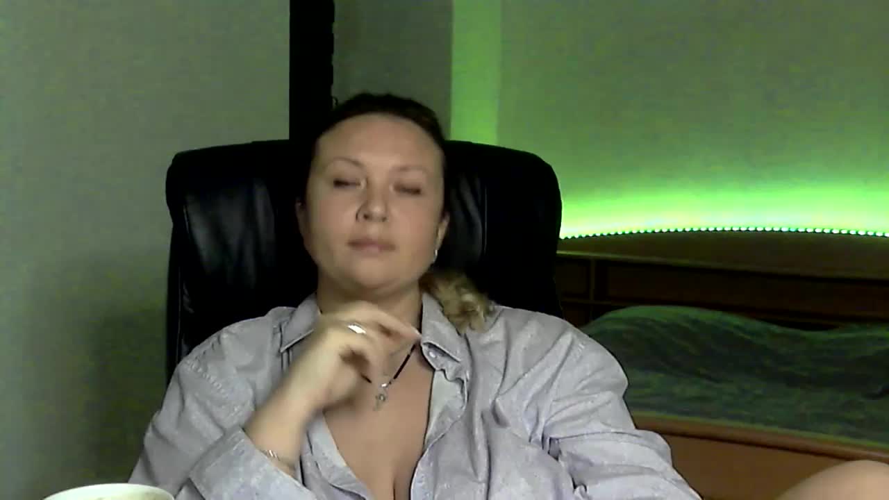 NERVOMOTINA Cam Model Chat November 3, 2025