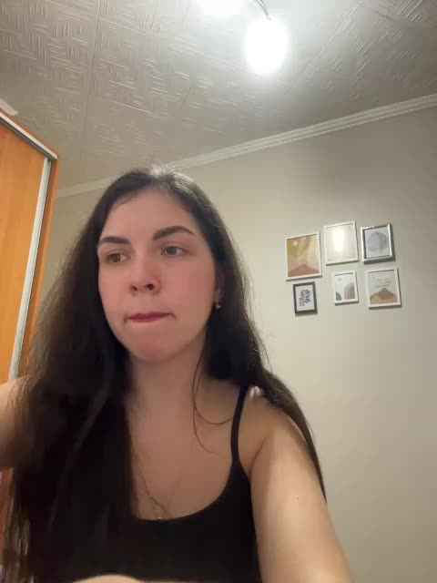 Vika19981 Cam Model Chat November 3, 2025