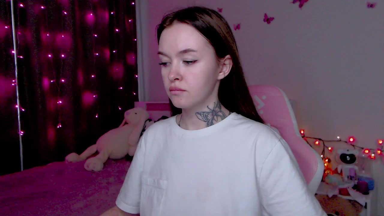 NaughtyMable Cam Model Chat November 3, 2025