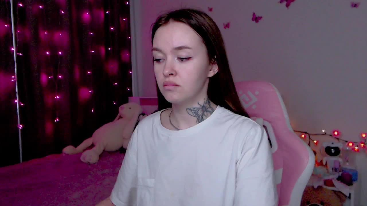 NaughtyMable Cam Model Chat November 3, 2025