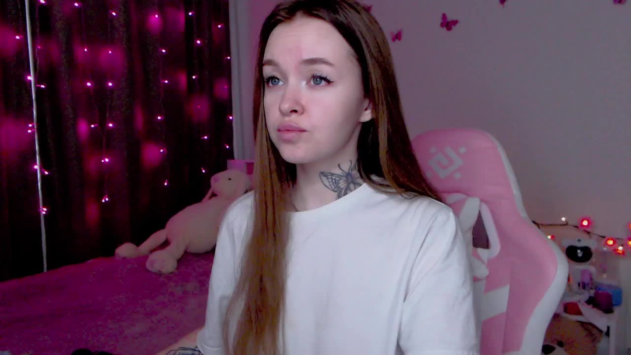 NaughtyMable Cam Model Chat November 3, 2025