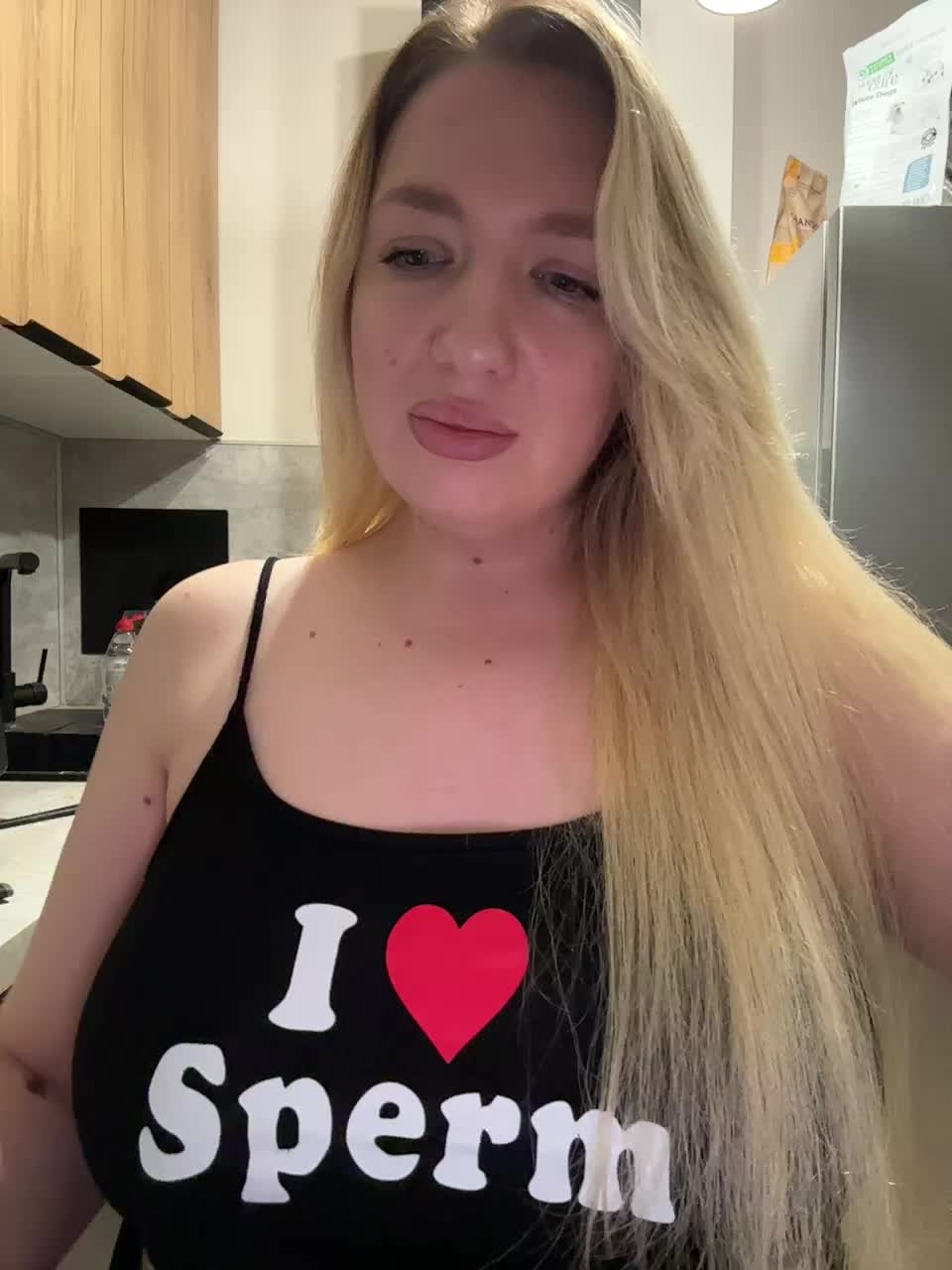 -Sonya699- Cam Model Chat November 7, 2025