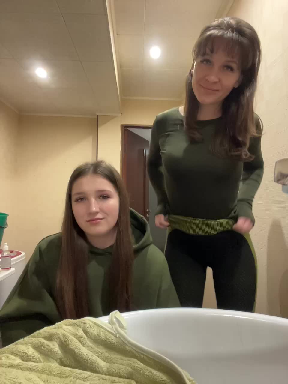 AHAHAC_HAXPEH_B_yHuTa3 Cam Model Chat November 7, 2025