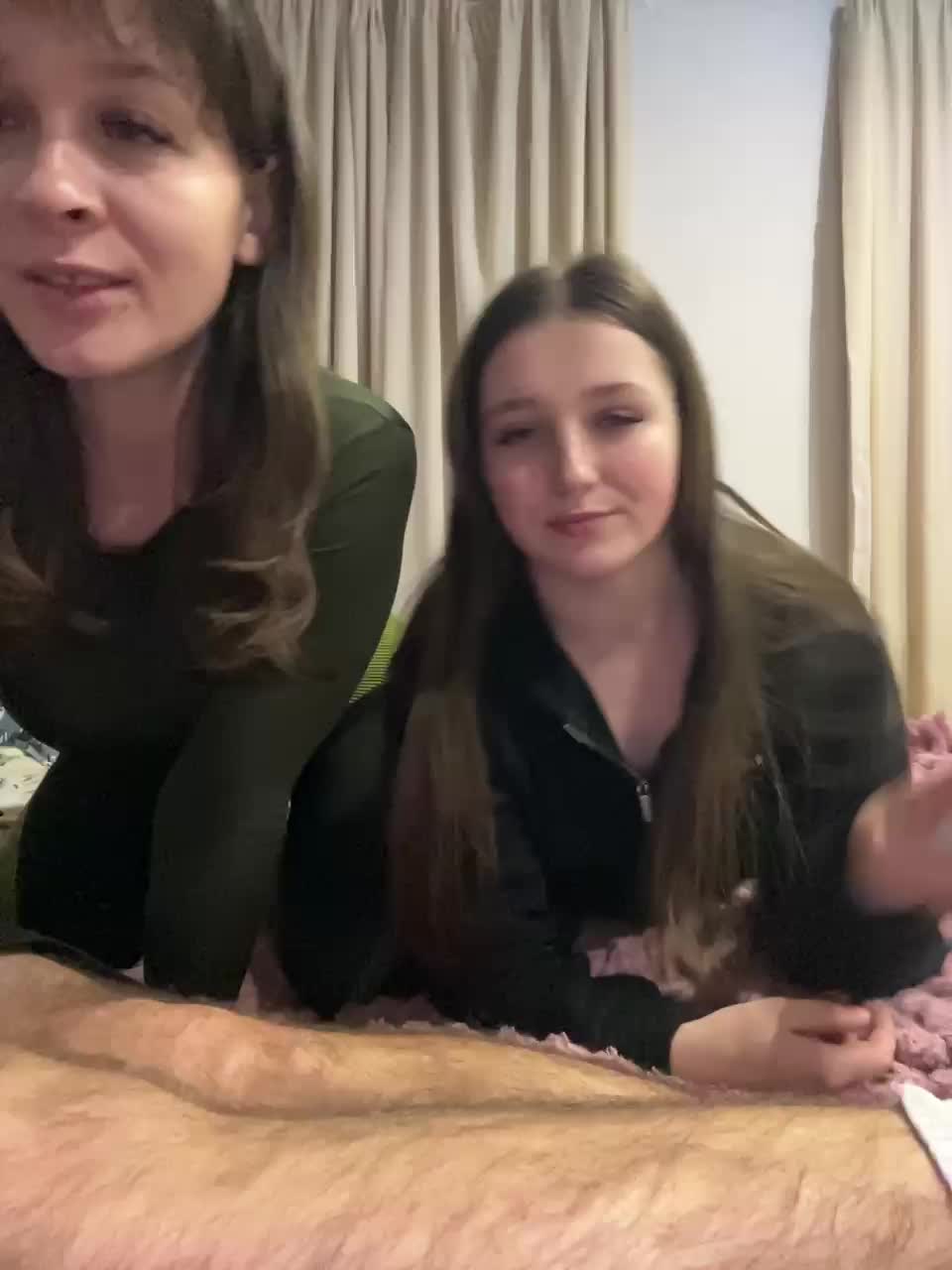 AHAHAC_HAXPEH_B_yHuTa3 Cam Model Chat November 7, 2025