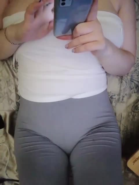 -Tiffany- Cam Model Chat November 7, 2025