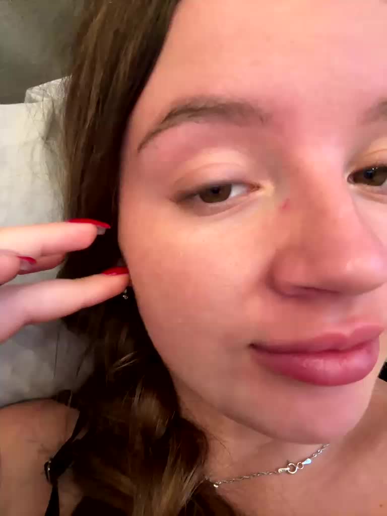 Rosalinelov Cam Model Chat November 7, 2025