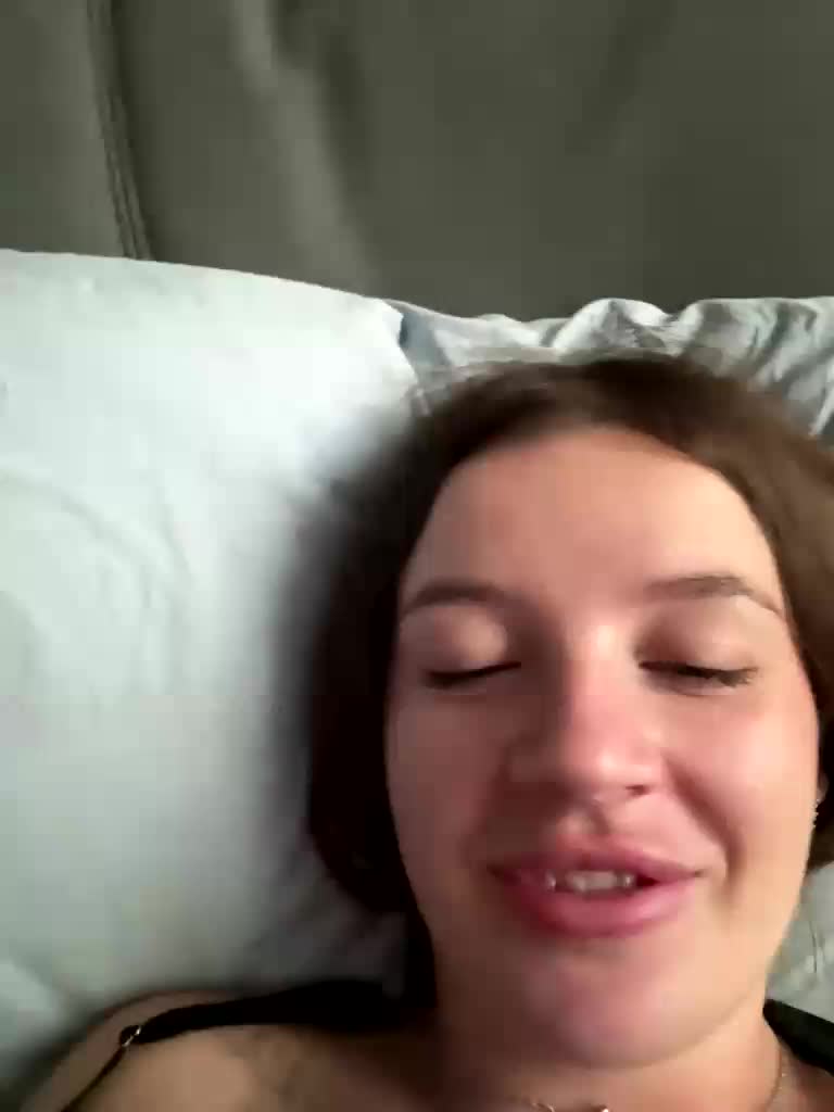 Rosalinelov Cam Model Chat November 7, 2025