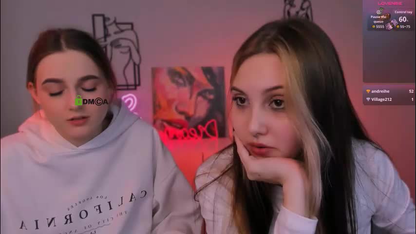 aria_moo Cam Model Chat November 7, 2025