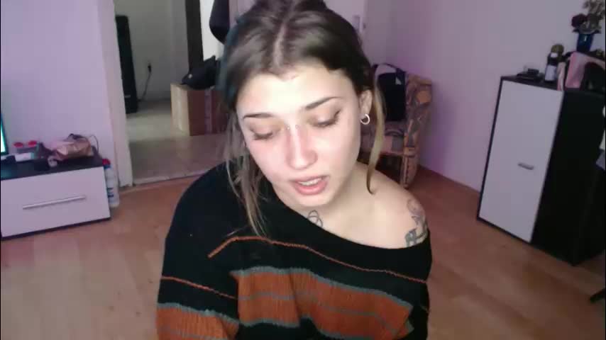 aliens4twenty Cam Model Chat November 7, 2025