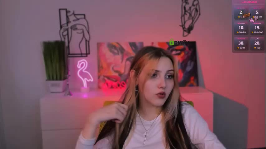 aria_moo Cam Model Chat November 7, 2025