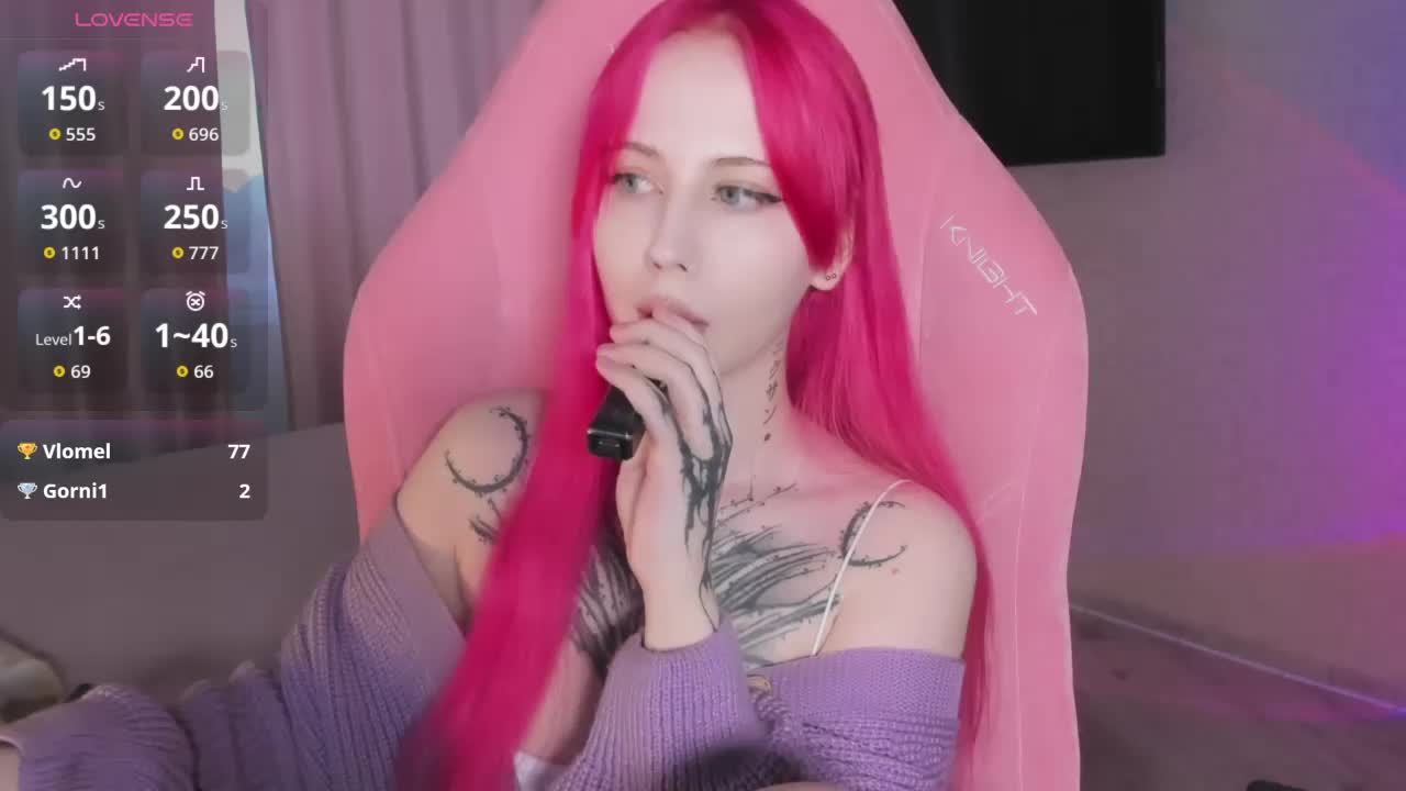 luvsoak Cam Model Chat November 7, 2025