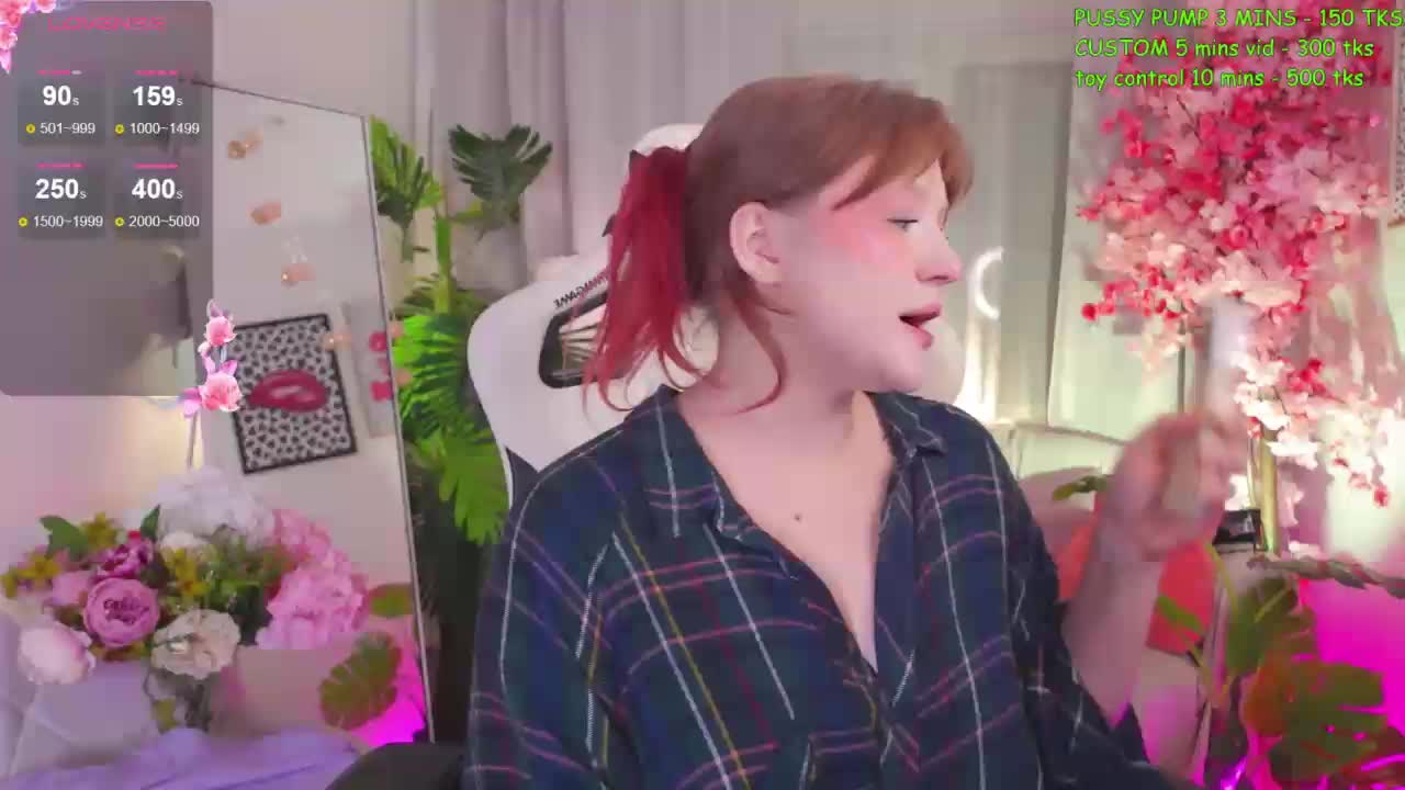 CrazyWine Cam Model Chat November 7, 2025