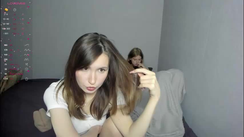 eumomino Cam Model Chat November 7, 2025