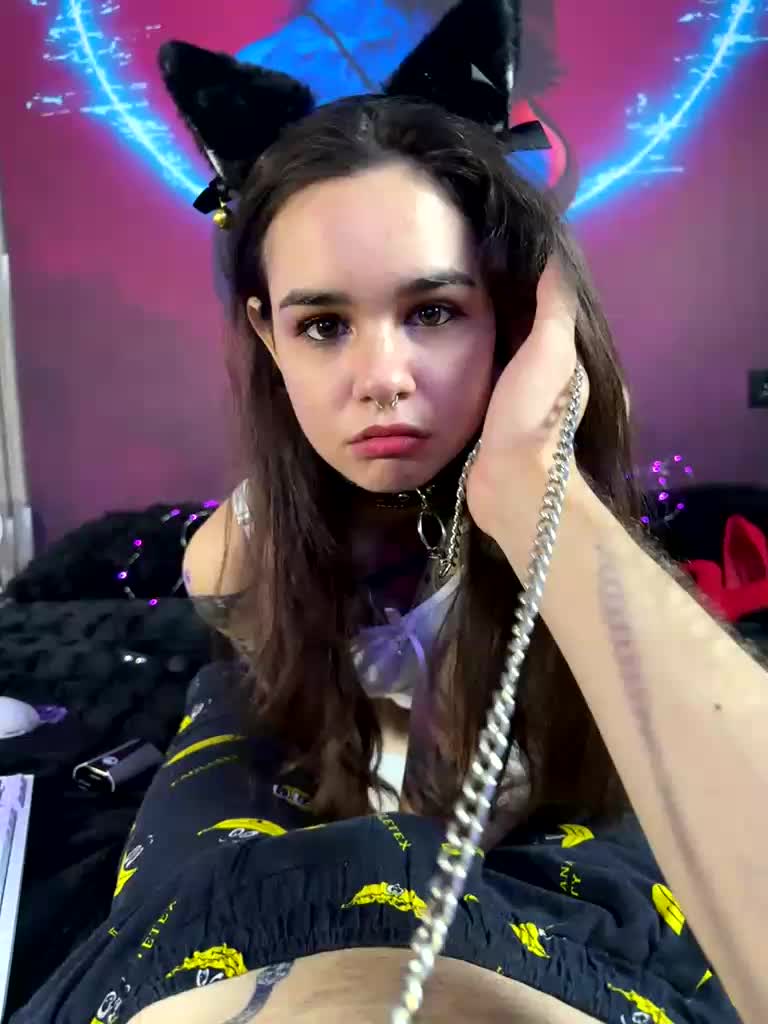 LollyMille Cam Model Chat November 7, 2025