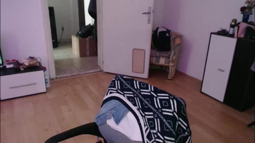 aliens4twenty Cam Model Chat November 7, 2025