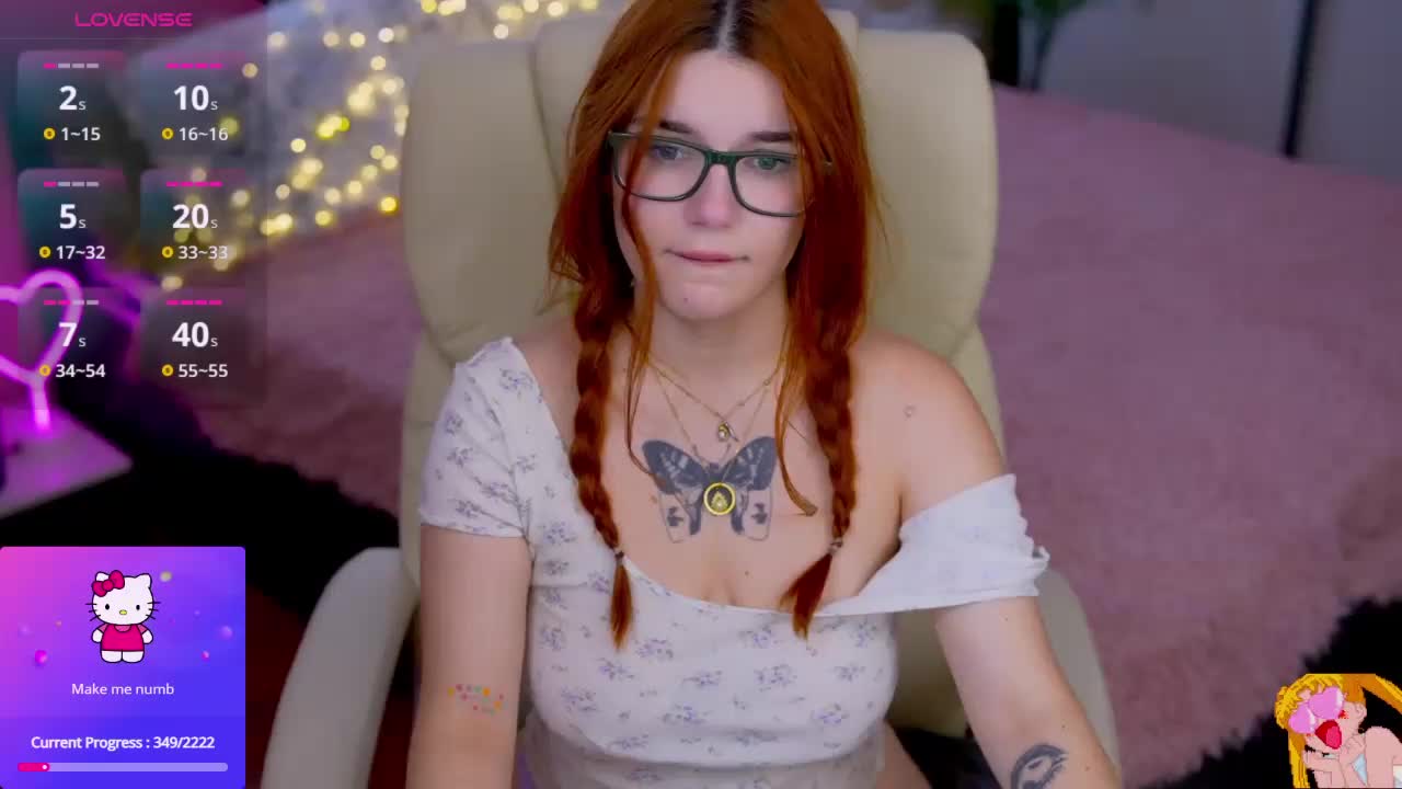 RedShinee Cam Model Chat November 8, 2025