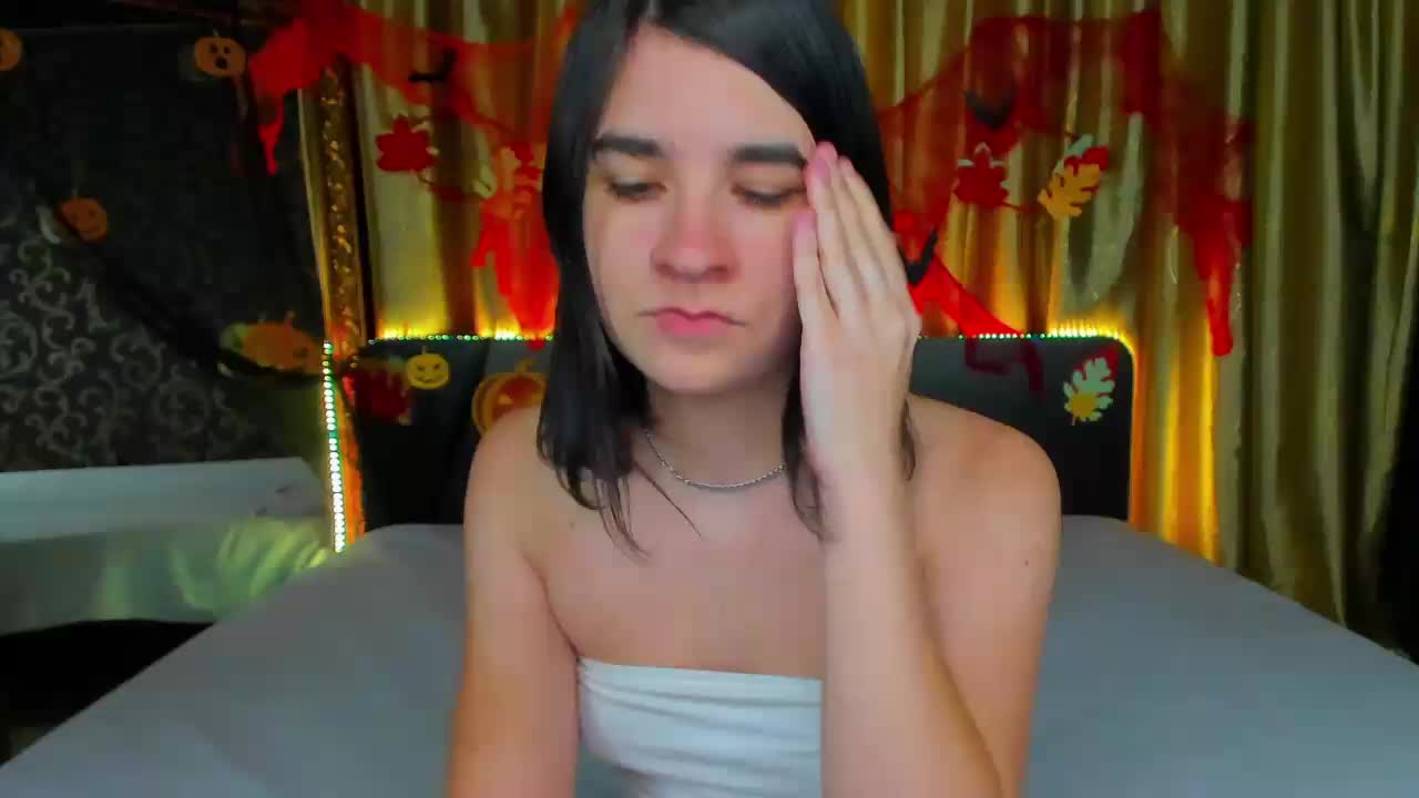 Polly-Love Cam Model Chat November 8, 2025