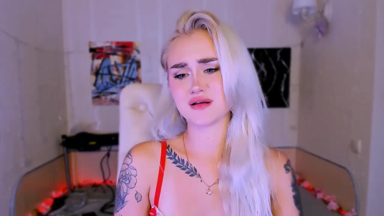 Ravenaaaa Cam Model Chat November 8, 2025