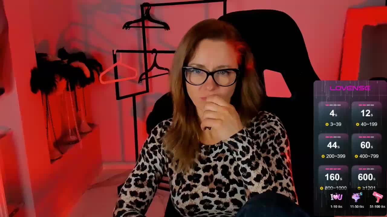 FreyaFindomFitGoddess Cam Model Chat November 8, 2025