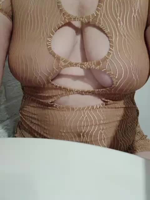 Tata42 Cam Model Chat November 8, 2025