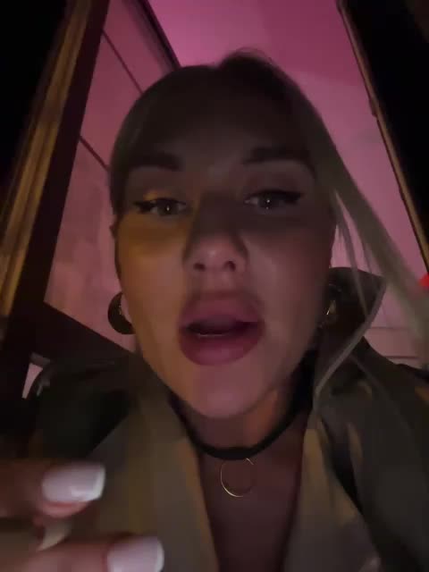 Tvoyasamka77 Cam Model Chat November 8, 2025