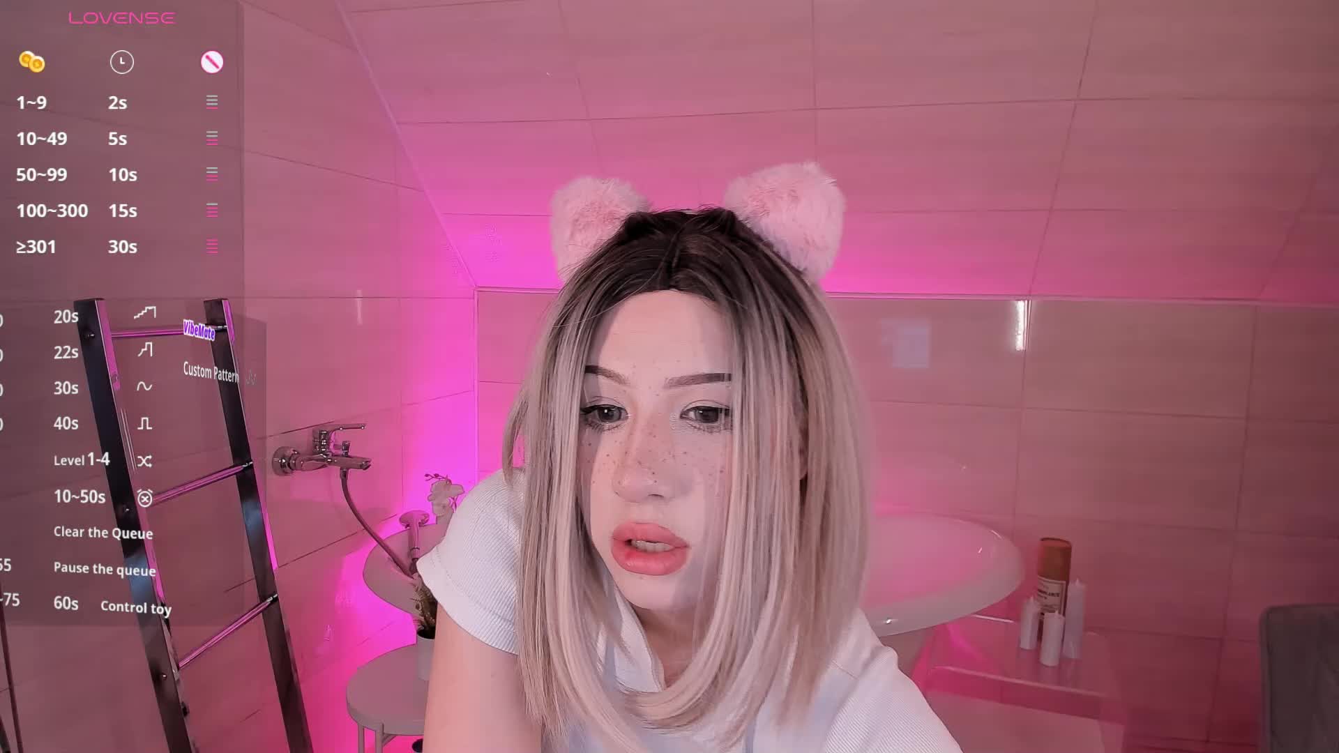 Necucubi Cam Model Chat November 8, 2025